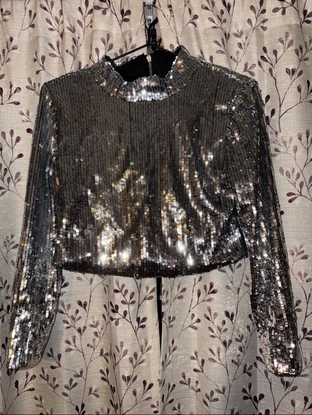 Sequin Long-Sleeve Crop Top - Metallic Silver